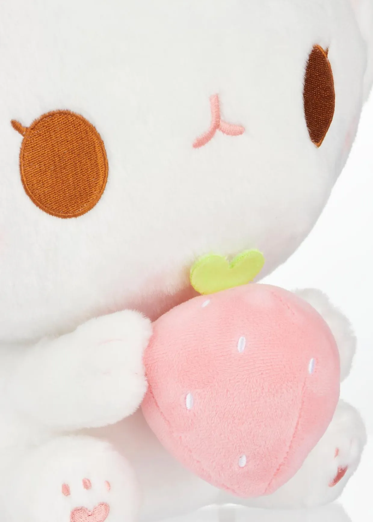 birduyen_berrie_the_mouse_plush_2.webp Birduyen Berrie the Mouse Plush | Birduyen | Plush